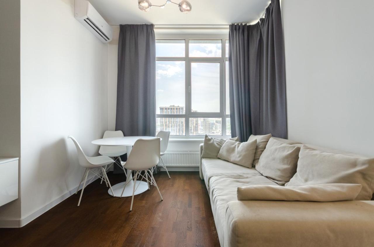 Petrovdom 408-467-471-277-377 In Central Park Cozy Apartments Kyiv Exterior photo