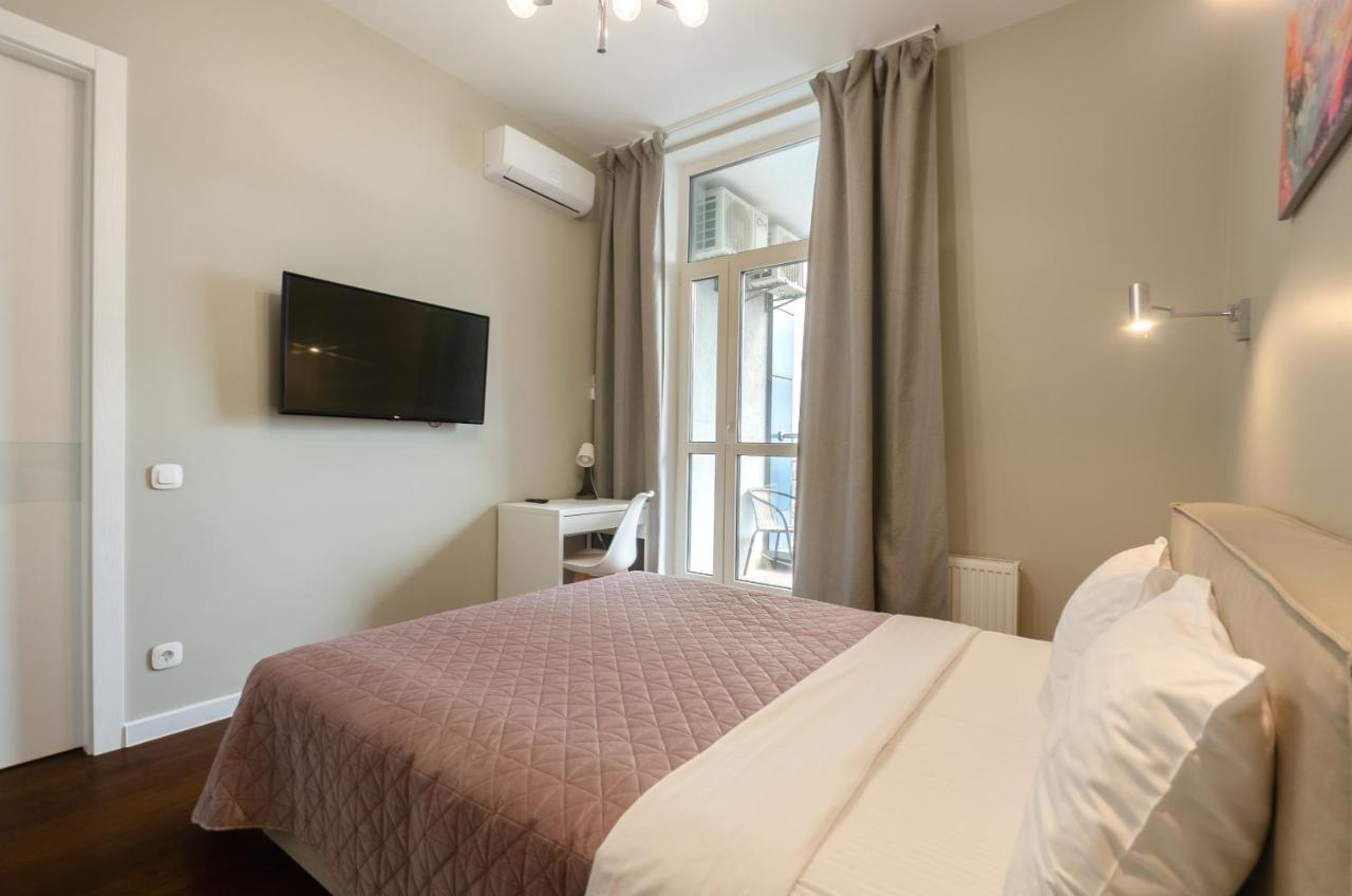 Petrovdom 408-467-471-277-377 In Central Park Cozy Apartments Kyiv Exterior photo