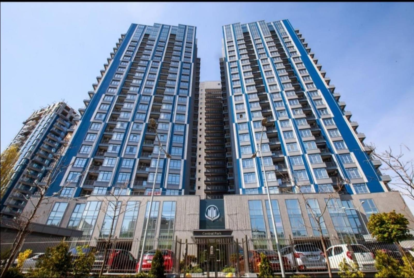 Petrovdom 408-467-471-277-377 In Central Park Cozy Apartments Kyiv Exterior photo