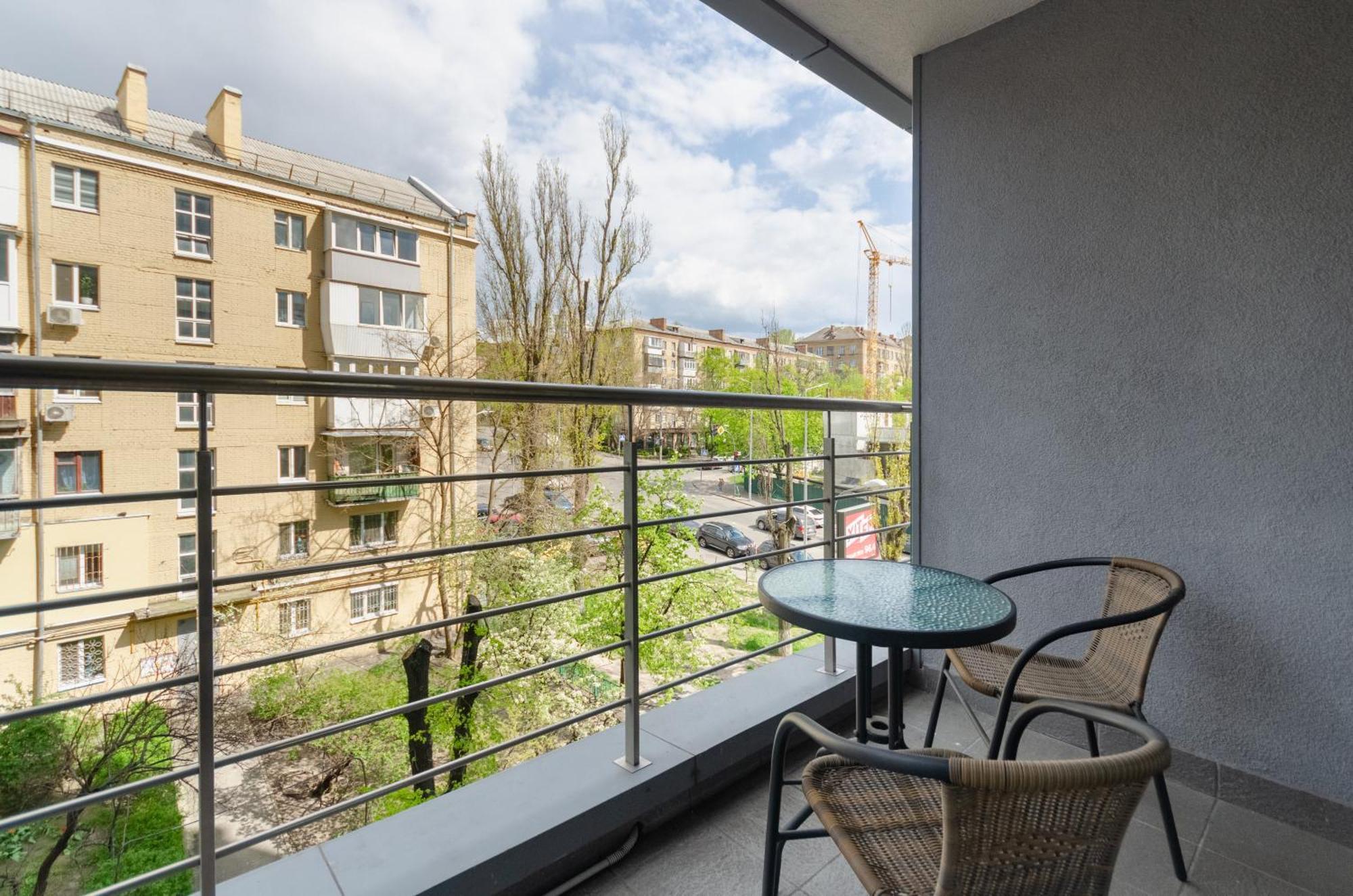 Petrovdom 408-467-471-277-377 In Central Park Cozy Apartments Kyiv Exterior photo